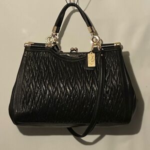 Authentic Coach Madison Carrie Black leather pleated Handbag gold hardware BB